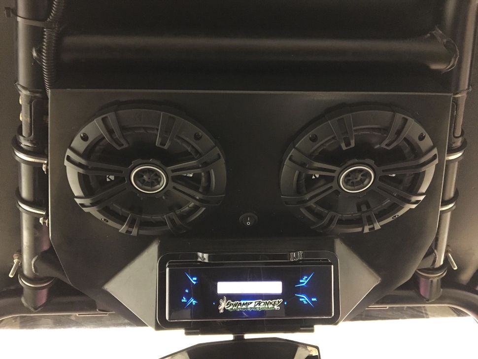 Bluetooth with 2-6.5" KICKER Speakers 8SK2